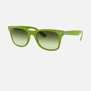 Ray Ban Wayfarer Liteforce in Metallic Green